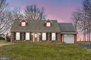 121 PLEASANT VIEW DR, Lititz, PA 17543