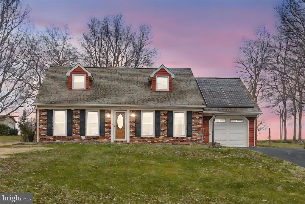 121 PLEASANT VIEW DR, Lititz, PA 17543