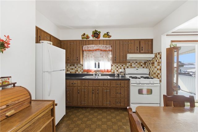 1029 James St, Latrobe, PA 15650