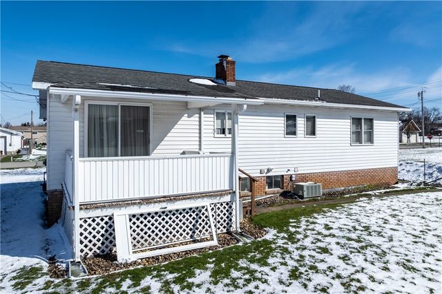 1029 James St, Latrobe, PA 15650