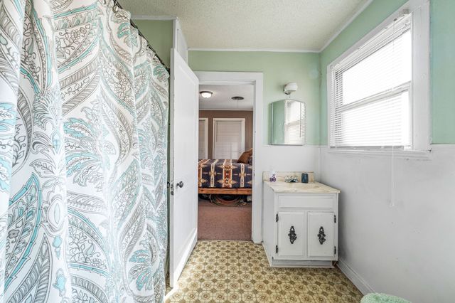 7450 E Hwy 6, De Leon, TX 76444