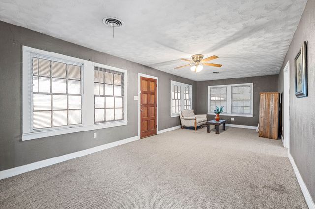 7450 E Hwy 6, De Leon, TX 76444