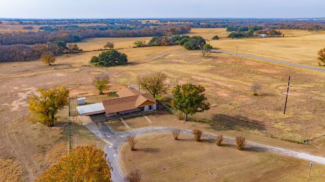 7450 E Hwy 6, De Leon, TX 76444