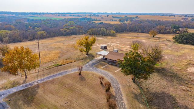 7450 E Hwy 6, De Leon, TX 76444