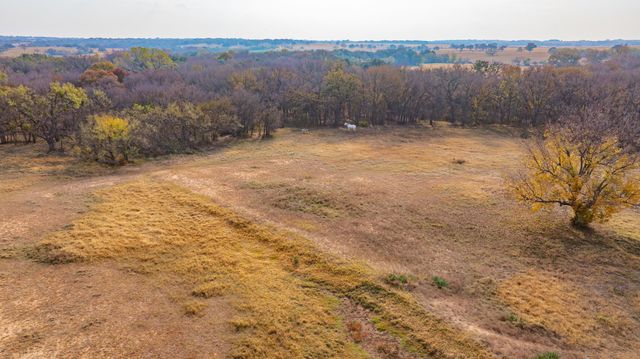 7450 E Hwy 6, De Leon, TX 76444