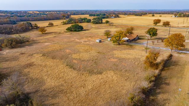 7450 E Hwy 6, De Leon, TX 76444