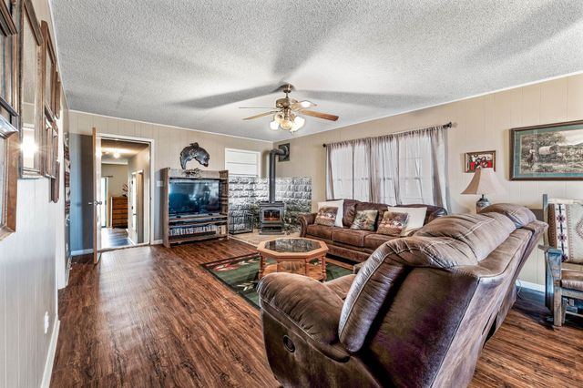 7450 E Hwy 6, De Leon, TX 76444