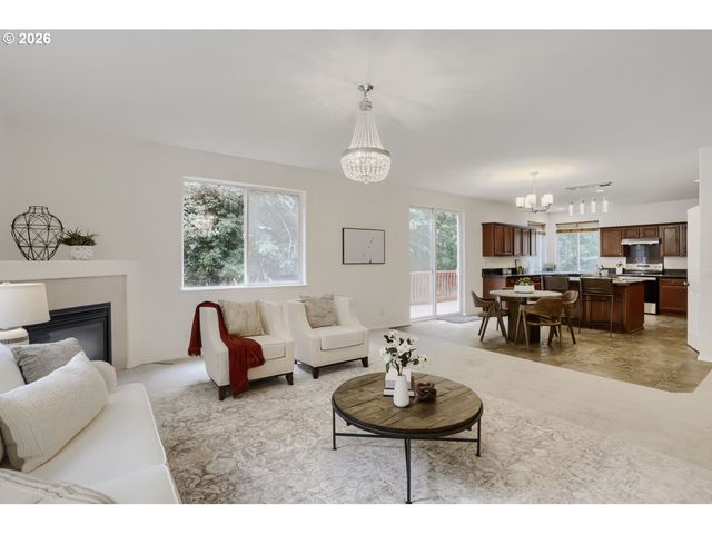 12590 Nw NAOMI Ln, Portland, OR 97229