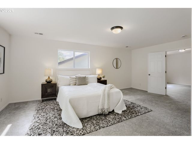 12590 Nw NAOMI Ln, Portland, OR 97229