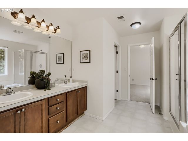 12590 Nw NAOMI Ln, Portland, OR 97229