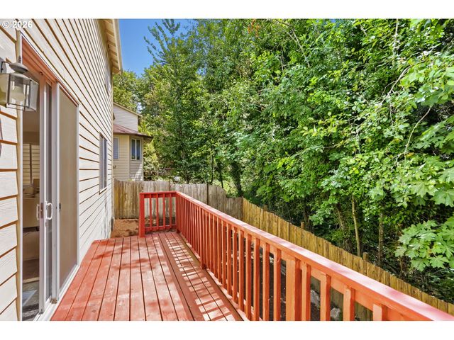 12590 Nw NAOMI Ln, Portland, OR 97229