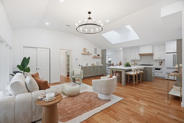 7 Berkeley St, Melrose, MA 02176