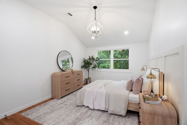 7 Berkeley St, Melrose, MA 02176
