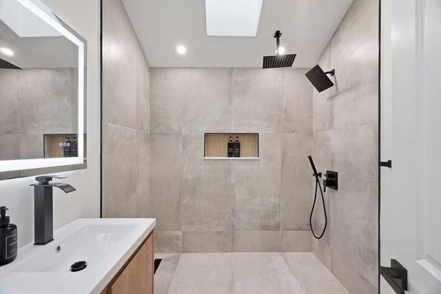 7 Berkeley St, Melrose, MA 02176