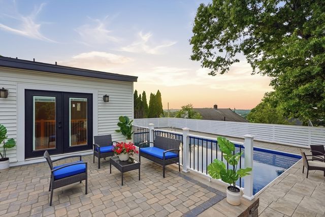 7 Berkeley St, Melrose, MA 02176