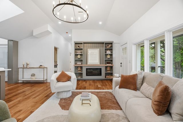 7 Berkeley St, Melrose, MA 02176