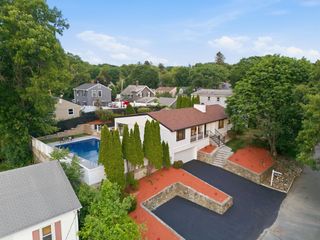 7 Berkeley St, Melrose, MA 02176