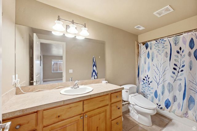 7772 S RUSTIC CV, Midvale, UT 84121