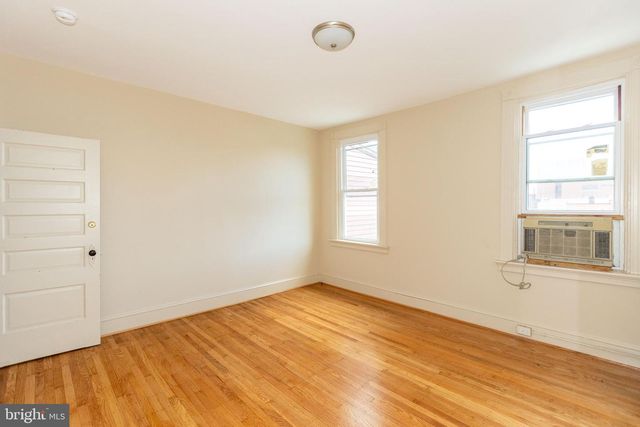 2738 SAINT PAUL ST, Baltimore, MD 21218