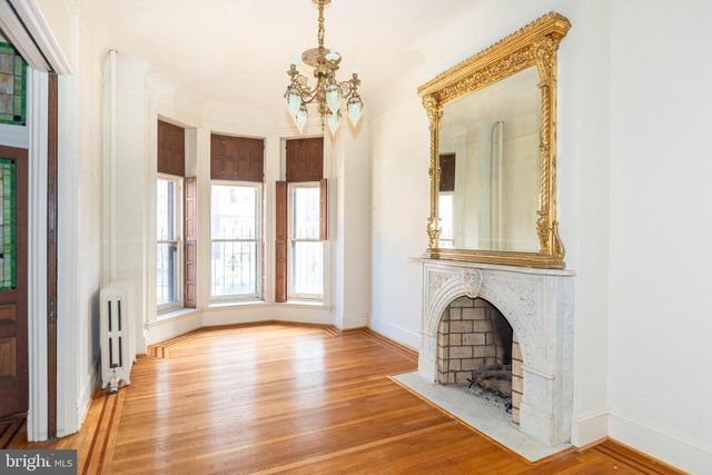 2738 SAINT PAUL ST, Baltimore, MD 21218