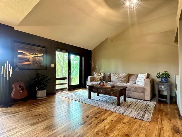 1209 52nd Street, Hudson, WI 54016