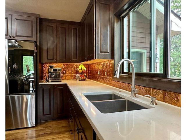 1209 52nd Street, Hudson, WI 54016
