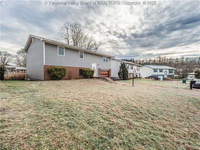 5222 Kel Dawn Circle, Cross Lanes, WV 25313