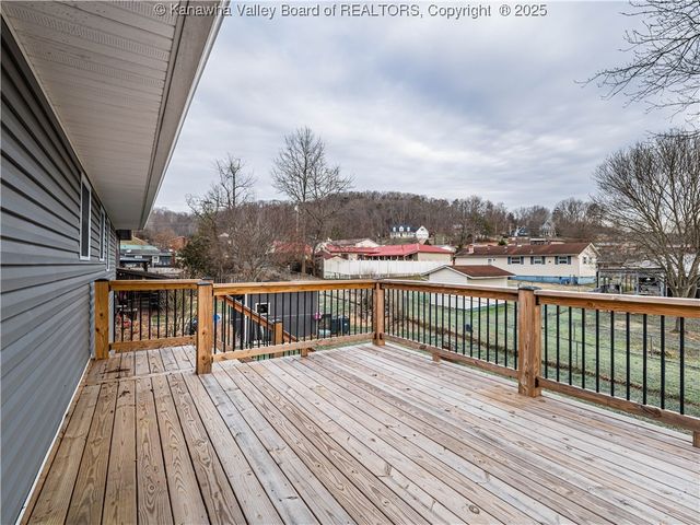 5222 Kel Dawn Circle, Cross Lanes, WV 25313