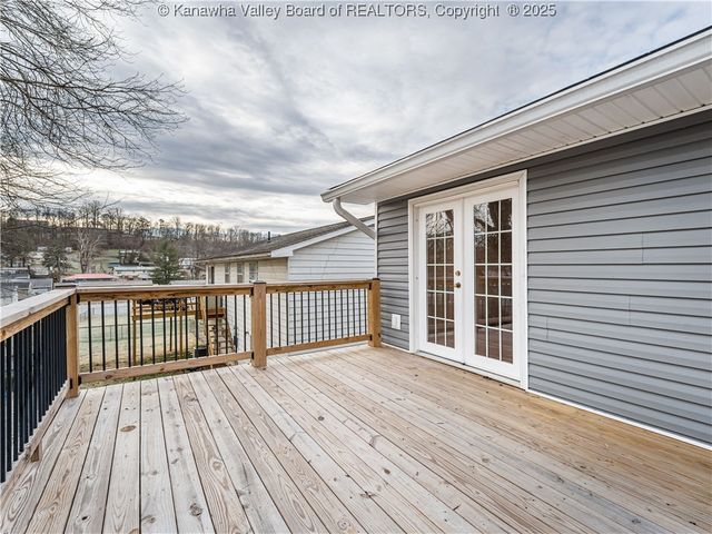 5222 Kel Dawn Circle, Cross Lanes, WV 25313