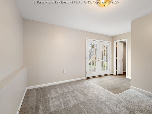 5222 Kel Dawn Circle, Cross Lanes, WV 25313