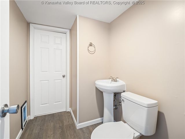 5222 Kel Dawn Circle, Cross Lanes, WV 25313