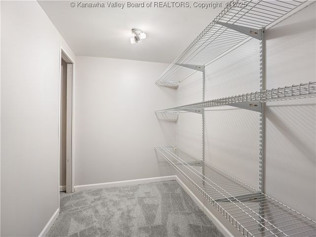 5222 Kel Dawn Circle, Cross Lanes, WV 25313