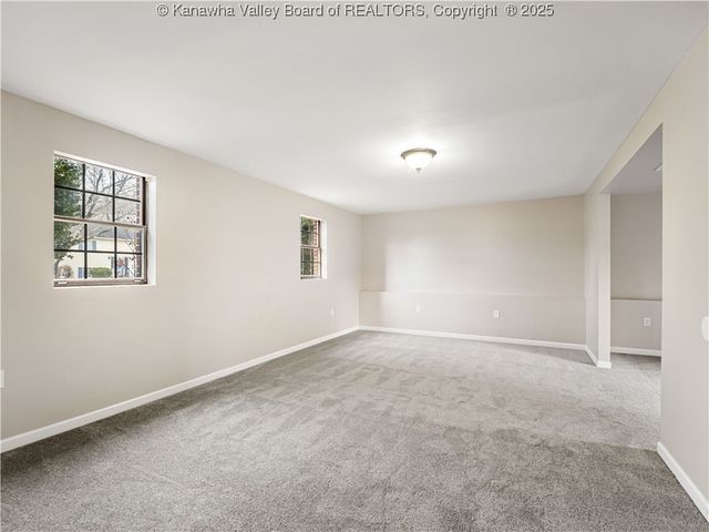 5222 Kel Dawn Circle, Cross Lanes, WV 25313