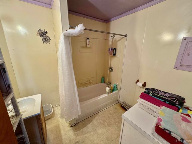 314 N 11th Street, Escanaba, MI 49829