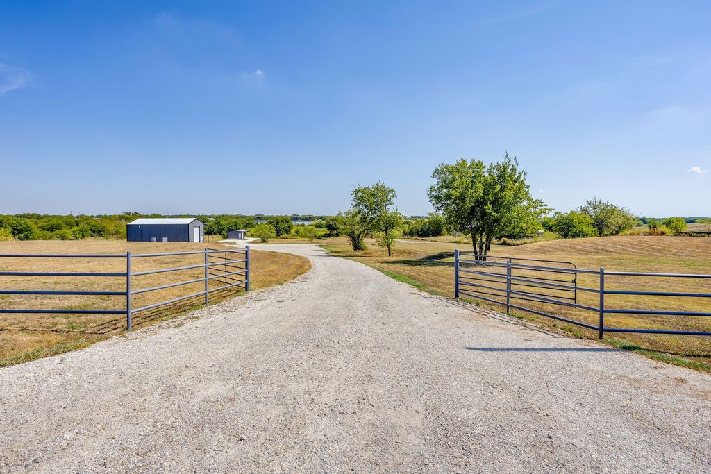 9210 County Road 1229, Godley, TX 76044 — photo 3