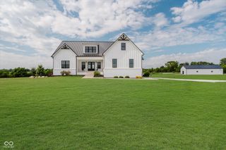 526 W 256th Street, Sheridan, IN 46069