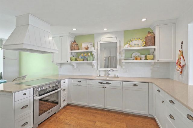 45 Wappoo Creek Place, Charleston, SC 29412