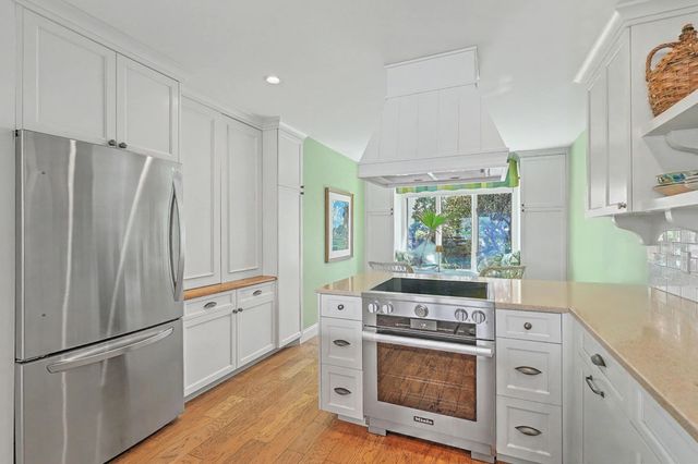 45 Wappoo Creek Place, Charleston, SC 29412