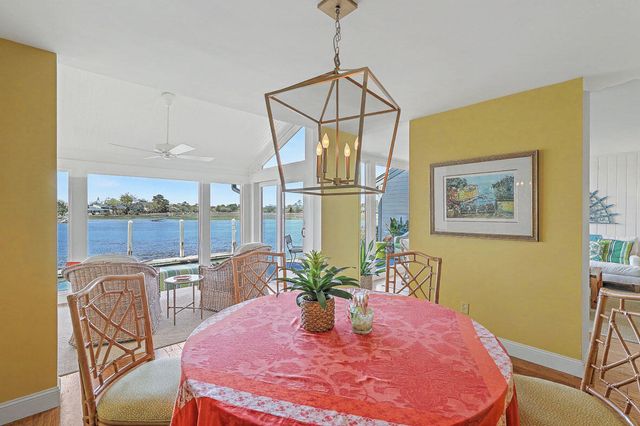 45 Wappoo Creek Place, Charleston, SC 29412