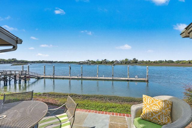 45 Wappoo Creek Place, Charleston, SC 29412