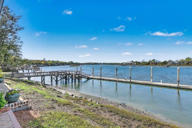 45 Wappoo Creek Place, Charleston, SC 29412