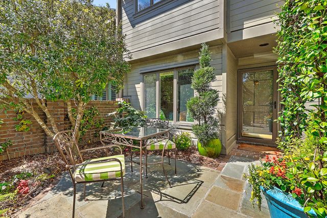 45 Wappoo Creek Place, Charleston, SC 29412