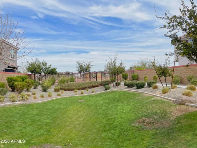17155 N 9th Place, Phoenix, AZ 85022