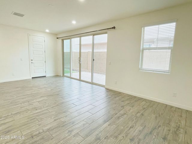 17155 N 9th Place, Phoenix, AZ 85022