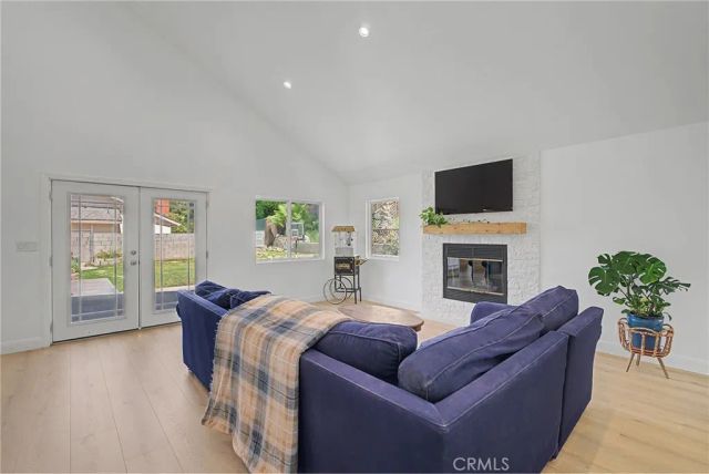 24348 Cross, Newhall, CA 91321