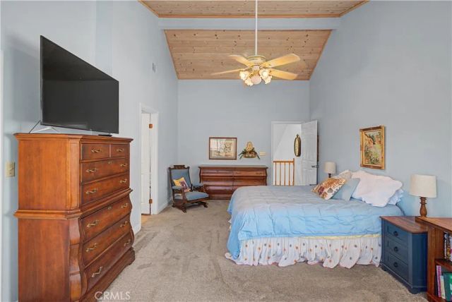 24348 Cross, Newhall, CA 91321