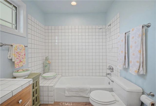 24348 Cross, Newhall, CA 91321