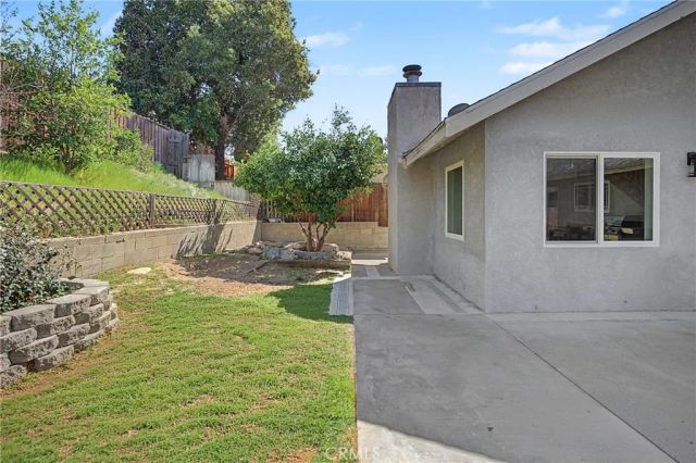 24348 Cross, Newhall, CA 91321