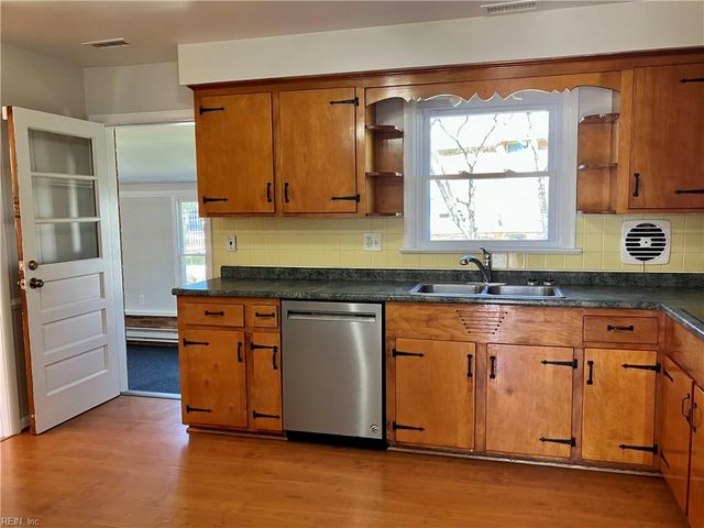 2536 Jasper CT, Norfolk, VA 23518