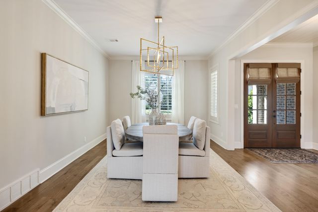 516 LAMBS BROOK LN, Collierville, TN 38017